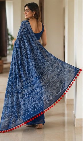 Mulmul Cotton Saree with Pom Pom